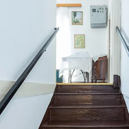 Perovic- Studio Apartment *