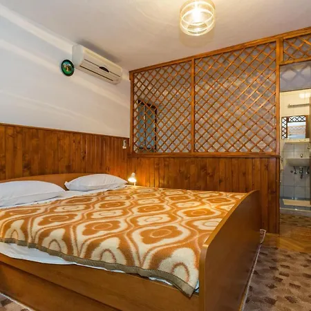 Perovic- Studio Apartment